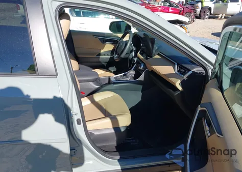 2023 Toyota Rav4 Xle Premium from USA, damaged, VIN 2T3A1RFV1PW382232